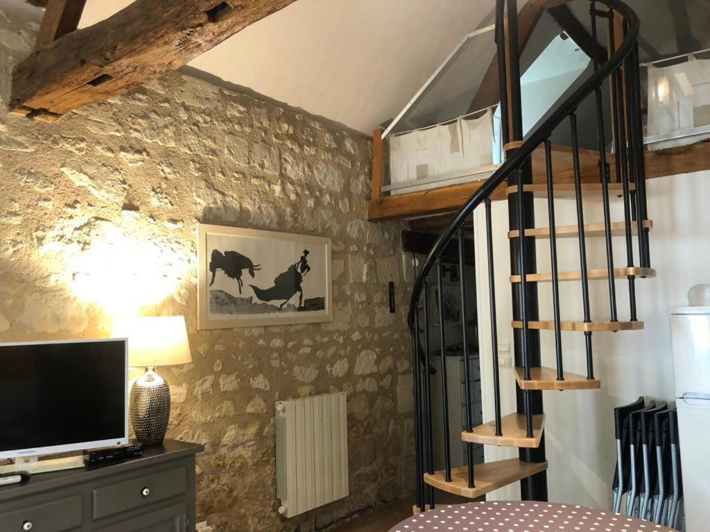Le Clos De La Chapelle - Gite Les Glycines Buitenkant foto